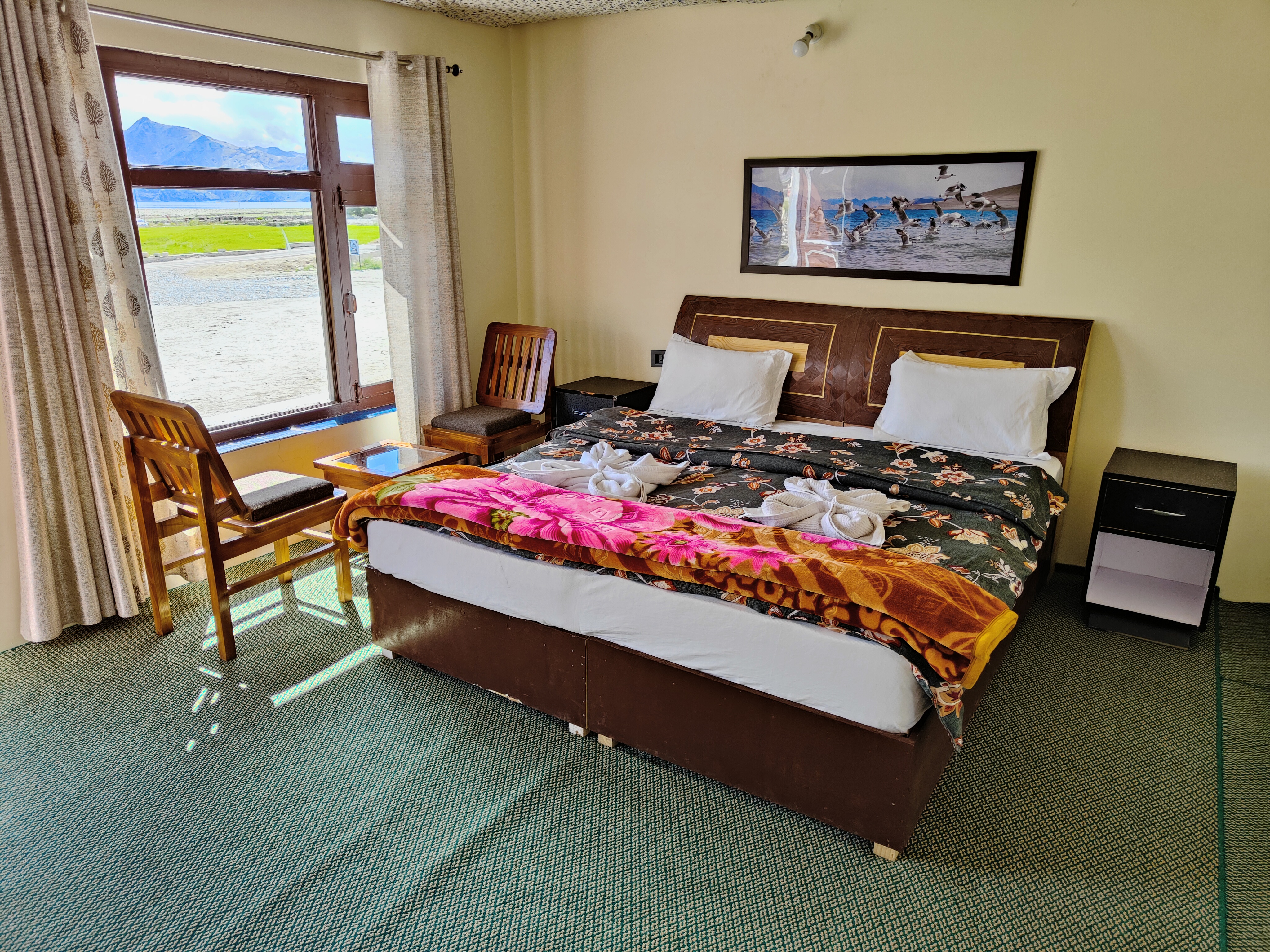 Viewpoint Zamta Homestay! Pangong Tso Lake